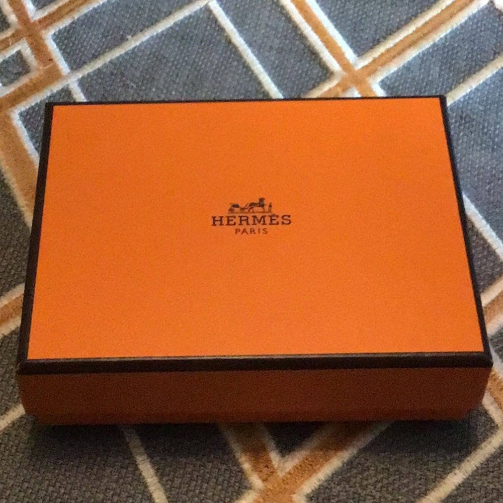 Hermes BOX ONLY 4 1/2” x 3 1/2” x 1 1/2”